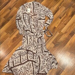 Elan cover up or casual‎ wear- size medium